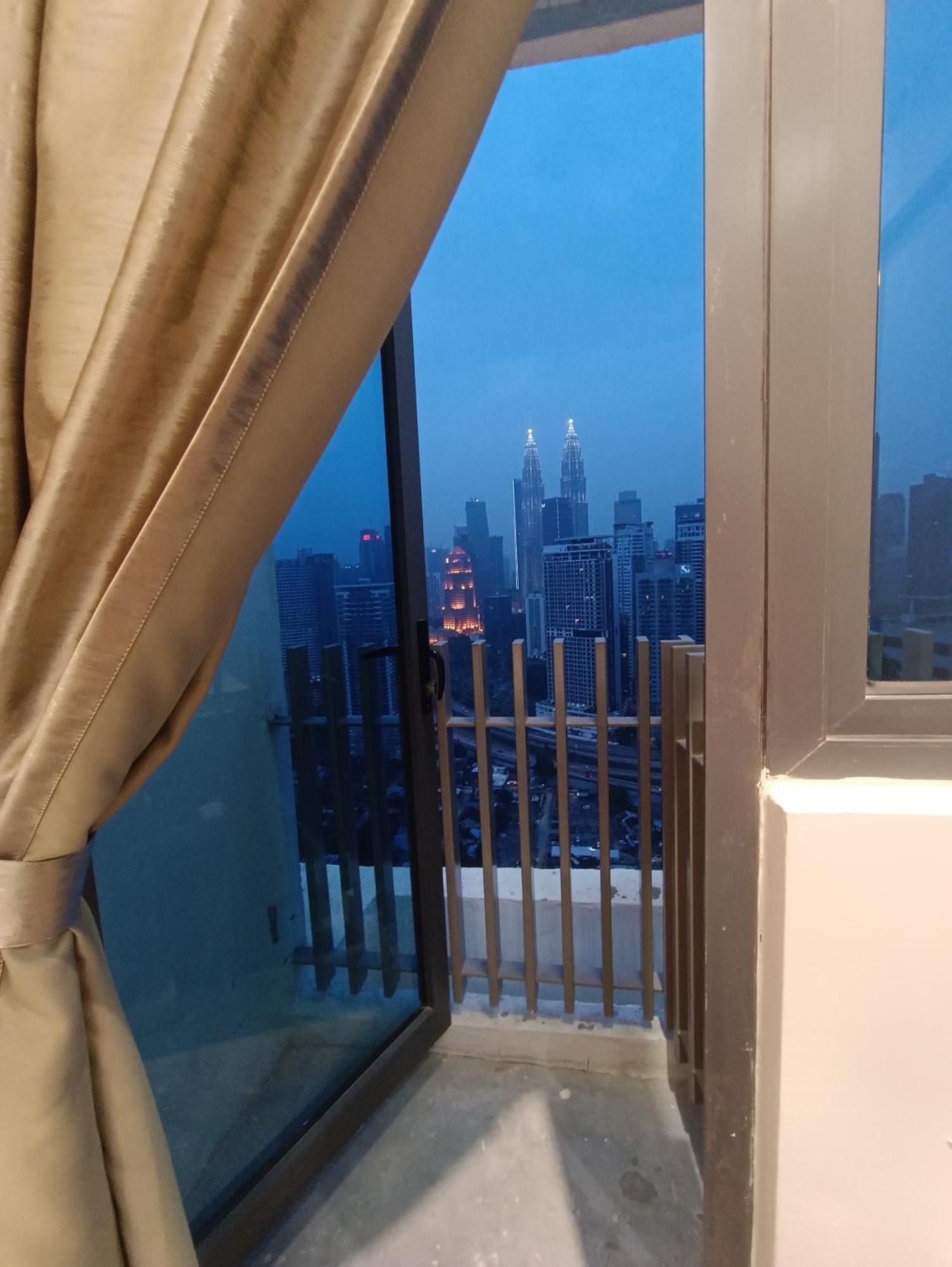 Cl 27a Insta Klcc View & Infinity Pool View Appartement